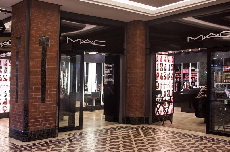 Comprar maquiagens no shopping Victoria Wharf Mall na Cidade do Cabo