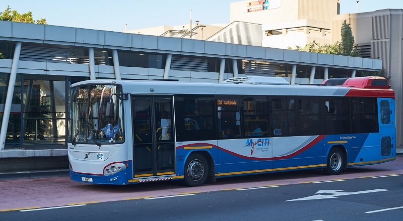 Ônibus no aeroporto da Cidade do Cabo