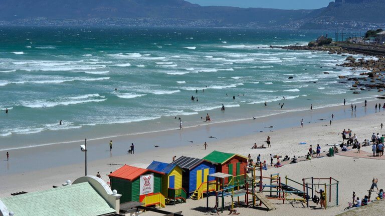 Estrutura da Muizenberg Beach na Cidade do Cabo
