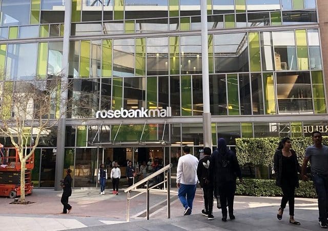 Shopping Rosebank Mall em Joanesburgo